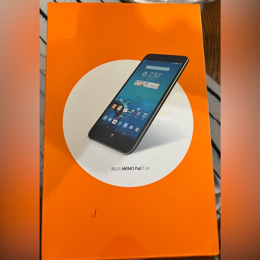 ASUS MeMO Pad 7  AT&T 7" Tablet  Android 4.4